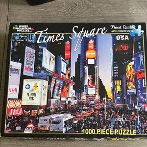 White Mountain Times Square Puzzle - Vibrant Nightlife